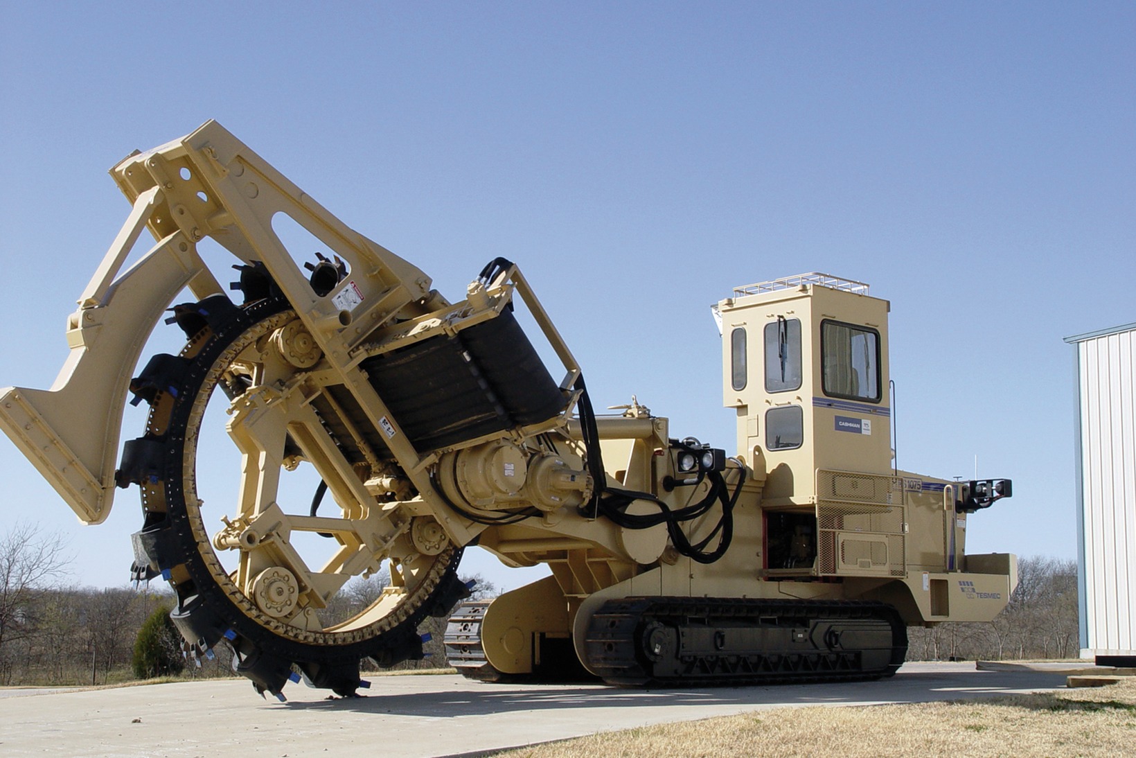 Tesmec 1075 Chainsaw Trencher